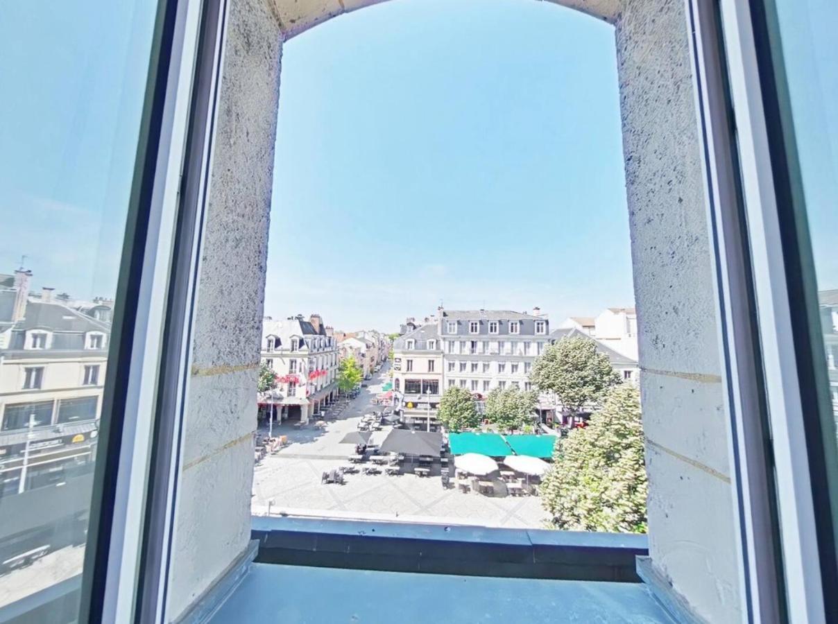 Logement Place D'Erlon Hypercentre Avec Balcon Lejlighed Reims Eksteriør billede