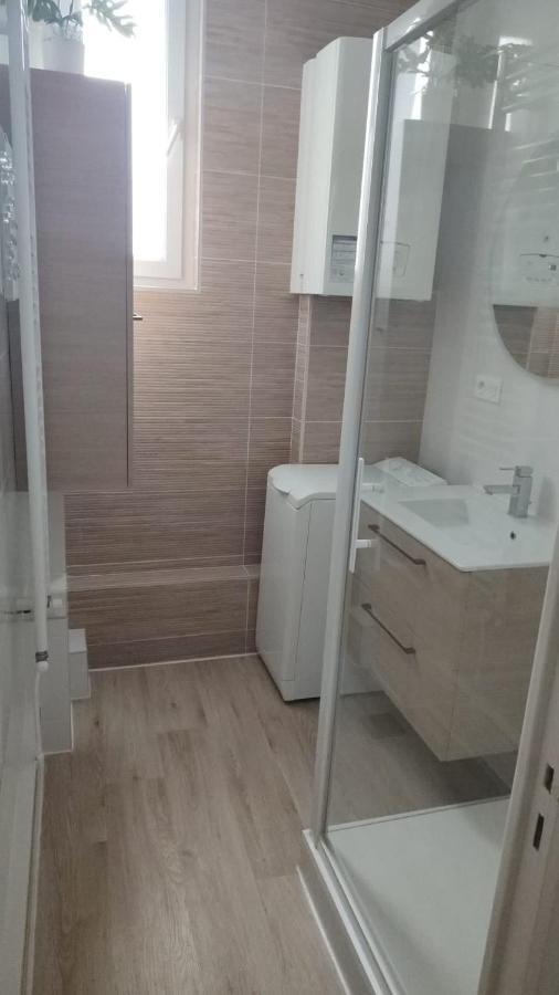 Logement Place D'Erlon Hypercentre Avec Balcon Lejlighed Reims Eksteriør billede